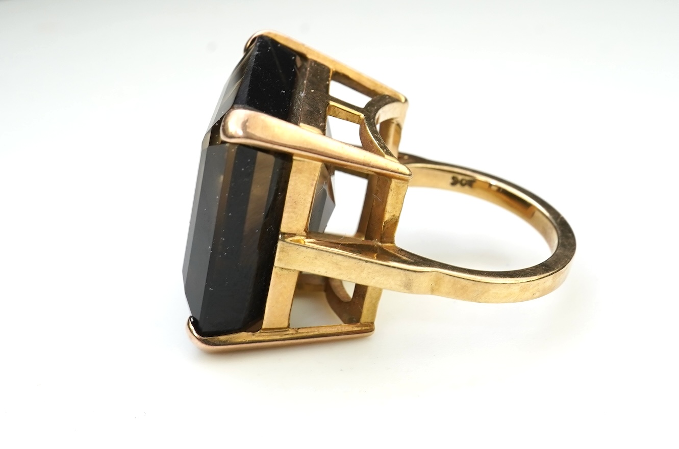 A smoky quartz cocktail ring
